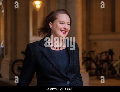 London, Großbritannien. November 2023. Victoria Prentis, Attorney General, in der Downing Street für eine Kabinettssitzung, London, UK Credit: Karl Black/Alamy Live News Stockfoto