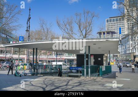 Eingang U-Bahnhof Kurfürstendamm, Joachimsthaler Platz, Charlottenburg, Charlottenburg-Wilmersdorf, Berlin, Deutschland *** Ortsunterschrift *** , Berlin, Deutschland *** Eingang U Bahnhof Kurfürstendamm, Joachimsthaler Platz, Charlottenburg, Charlottenburg Wilmersdorf, Berlin, Deutschland Lokalunterschrift , Berlin, Deutschland Stockfoto