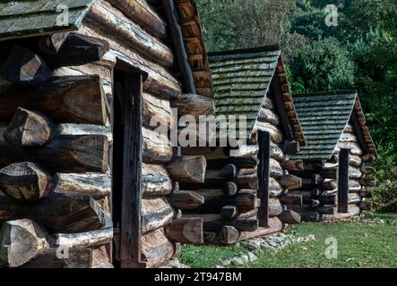 Infanterie-Hütten im Valley Forge National Historical Park. Stockfoto