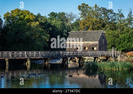 Historische Wassermühle des Herrenhauses Philipsburg. Stockfoto