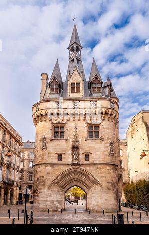 Cailhau Gate, auf der Seite des Quai Richelieu, in Bordeaux, in Gironde, in New Aquitaine, Frankreich Stockfoto