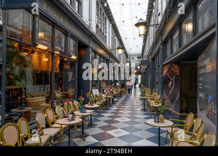 Barker Tea House in der High Street Arcade, Cardiff, Wales, Großbritannien Stockfoto