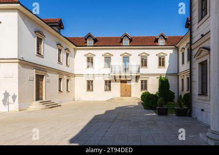 Andricgrad oder Kamengrad, ein ethnisches Dorf in Višegrad, Bosnien und Herzegowina Stockfoto