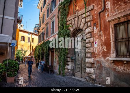 Romantische Straßenszene aus Trastevere Rom Italien Stockfoto