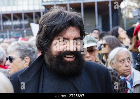 Paris, Frankreich. Am 19. November 2023 nimmt Marek Halter an dem Schweigen marsch für den Frieden im Nahen Osten in Paris Teil Stockfoto