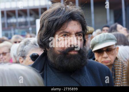 Paris, Frankreich. Am 19. November 2023 nimmt Marek Halter an dem Schweigen marsch für den Frieden im Nahen Osten in Paris Teil Stockfoto
