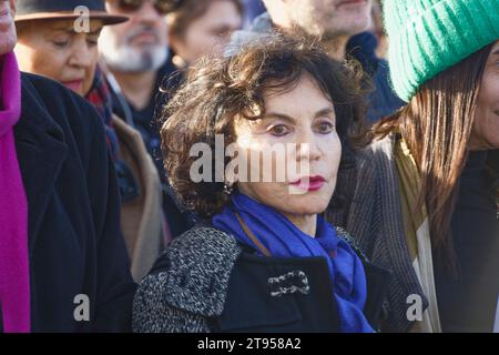 Paris, Frankreich. Am 19. November 2023 nimmt Monique lang an dem Schweigen marsch für den Frieden im Nahen Osten in Paris Teil Stockfoto