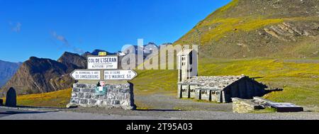 Wegweiser am Col de l'Iseran, Frankreich, Savoie, Maurienne, Tarentaise Stockfoto