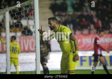 Zamora, Spanien, 22. November 2023: Der Villarreal CF-Spieler Jose Luis Morales (15) feiert am 22. November 2023 im Ruta de la Plata Stadion in Zamora, Spanien, das zweite Tor während der zweiten Runde des SM El Rey Cup 2023-24 zwischen Zamora CF und Villarreal CF. Quelle: Alberto Brevers / Alamy Live News Stockfoto