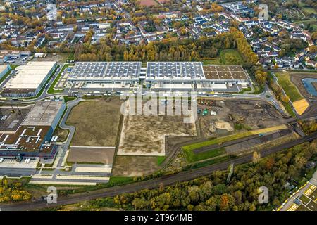 Luftbild, Industriepark Schalker Verein, Gewerbegebiet Europastraße, Dokas Handelsgesellschaft mbH, umgeben von herbstlichen Laubbäumen, Altstadt, Gelsenkirchen, Ruhrgebiet, Nordrhein-Westfalen, Deutschland ACHTUNGxMINDESTHONORARx60xEURO *** Luftansicht, Gewerbepark Schalker Verein, Gewerbegebiet Europastraße, Dokas Handelsgesellschaft mbH, umgeben von herbstlichen Laubbäumen, Altstadt, Gelsenkirchen, Ruhrgebiet, Nordrhein-Westfalen, Deutschland ACHTUNGxMINDESTHONORARx60xEURO Credit: Imago/Alamy Live News Stockfoto