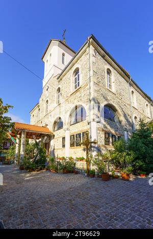 Nesebar, Bulgarien - 20. September 2023: Ansicht der Kirche Dormition des Theotokos in der Altstadt von Nesebar, Bulgarien Stockfoto