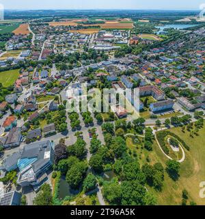 Aus der Vogelperspektive auf die kleine Stadt Pocking im niederbayerischen Kurdreieck Stockfoto