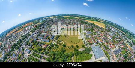 Aus der Vogelperspektive auf die kleine Stadt Pocking im niederbayerischen Kurdreieck Stockfoto