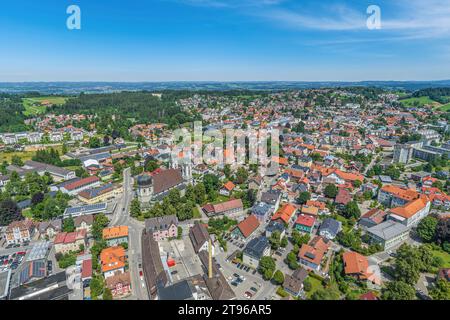 Blick auf den Luftkurort Lindenberg an der Deutschen Alpenstraße im Allgäu Stockfoto