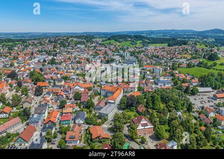 Blick auf den Luftkurort Lindenberg an der Deutschen Alpenstraße im Allgäu Stockfoto