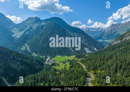 Beeindruckender Blick auf die Region um Pfafflar in den tiroler alpen beim Hahntennjoch Stockfoto