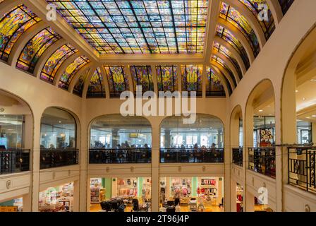 Mexiko-Stadt, CDMX, Mexiko, El Palacio de Hierro Centro oder Navidad totalmente palacio ist ein Kaufhaus, nur redaktionell. Stockfoto