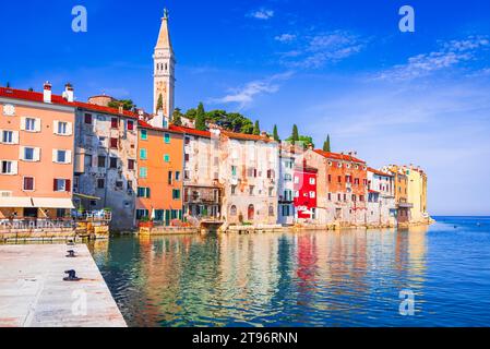 Rovinj, Kroatien. Hafen der Altstadt, berühmte Stadt Istrien Peniunsula, Adriaküste. Stockfoto