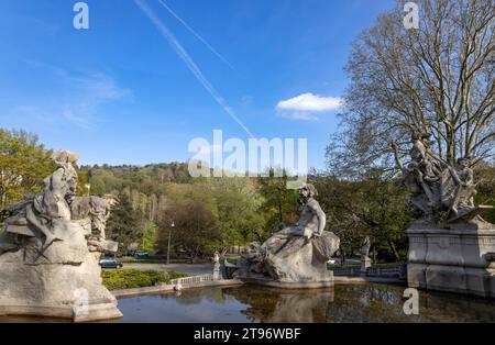 TURIN, ITALIEN, 11. APRIL 2023 - der Brunnen der 12 Monate in der Nähe des Valentino Parks in Turin (Turin), Piemont, Italien Stockfoto