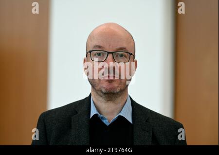 Bischof Tobias Bilz, Landesbischof der Evangelisch-Lutherischen Landeskirche Sachsens, aufgenommen waehrend der Tagung der Synode der Evangelischen Kirche in Deutschland EKD in Ulm Foto vom 14.11.2023. NUR REDAKTIONELLE VERWENDUNG *** Bischof Tobias Bilz, Bischof der Evangelisch-Lutherischen Kirche Sachsen, fotografiert während der Sitzung der Synode der Evangelischen Kirche in Deutschland EKD in Ulm Foto vom 14 11 2023 REDAKTIONELLE VERWENDUNG NUR Copyright: epd-bild/HeikexLyding Bilz4 Credit: Imago/Alamy Live News Stockfoto