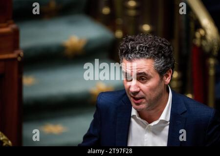 Brüssel, Belgien November 2023. Vooruit's Joris Vandenbroucke, dargestellt während einer Plenartagung der Kammer im Bundesparlament in Brüssel am Donnerstag, den 23. November 2023. BELGA FOTO JASPER JACOBS Credit: Belga News Agency/Alamy Live News Stockfoto