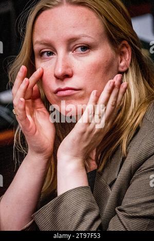 Brüssel, Belgien November 2023. Vooruit's Melissa Depraetere, Bild auf einer Plenartagung der Kammer im Bundesparlament in Brüssel am Donnerstag, den 23. November 2023. BELGA FOTO JASPER JACOBS Credit: Belga News Agency/Alamy Live News Stockfoto