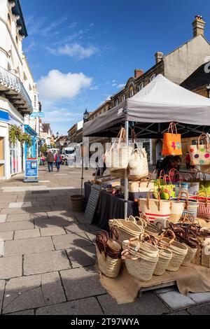 Marktstand in Cheap Street, Sherborne Stadtzentrum, Sherborne, Dorset, England, UK Stockfoto