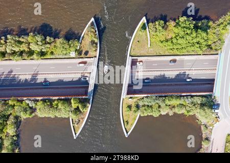 Luftaufnahme vom Aquadukt in Harderwijk am Veluwemeer in den Niederlanden Stockfoto