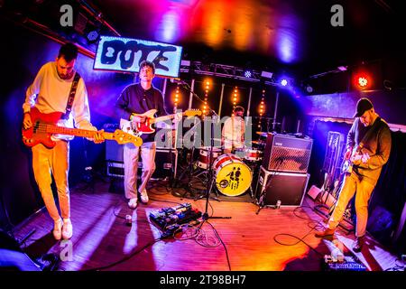 Mailand, Italien. November 2023. Die deutsche Indie-Pop-Band DOTE tritt live auf der Bühne im Circolo Magnolia auf und eröffnet die Sherlocks. Vermerk: Rodolfo Sassano/Alamy Live News Stockfoto