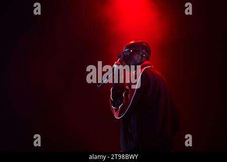 London, England, 22. November 2023. Unknown T (Daniel Richie Lena), britischer Rapper, spielt einen Auftritt in Koko, London. Stockfoto