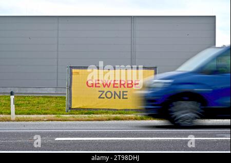 Transparente „Gewerbezone“ im Bezirk Vöcklabruck (Oberösterreich) Stockfoto