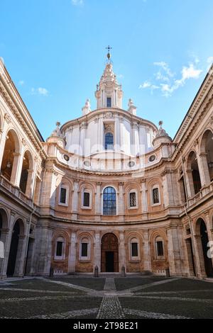 Rom, Italien - 4. November 2023: Kirche St. Ivo in La Sapienza (Sant'Ivo alla Sapienza) Stockfoto