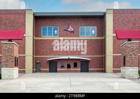 RIVER FALLS, WI, USA - 22. JULI 2023: David Smith Stadium und Ramer Field auf dem Campus der University of Wisconsin-River Falls. Stockfoto