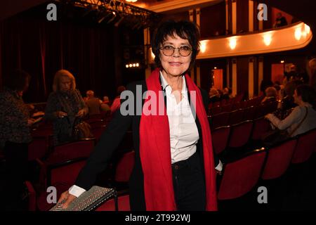 Simone Rethel / Premiere - Weihnachten auf dem Balkon / Komödie im Bayerischen Hof / München / 23. November 2023 *** Simone Rethel Premiere Weihnachten auf dem Balkon Komödie im Bayerischen Hof München 23. November 2023 Stockfoto