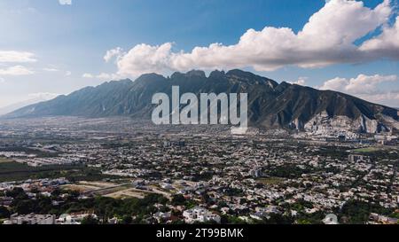 Luftaufnahme von Cerro de Las Mitras, Monterrey, Nuevo Leon. Stockfoto