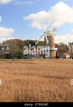 Die Windmühle in Cley neben dem Meer, Norfolk Stockfoto