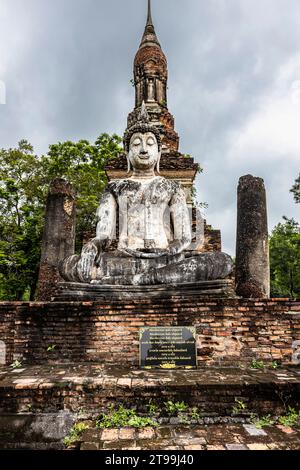 Sukhothai Historical Park, Wat Mahathat, Meditations-Buddha-Statue des Hauptschreins, Sukhothai, Thailand, Südostasien, Asien Stockfoto