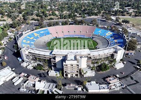 Eine allgemeine Gesamtansicht des Rose Bowl Stadions, Donnerstag, 23. November 2023, in Pasadena, Kalif. Stockfoto