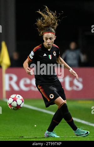 Benedetta Glionna von AS Roma in Aktion während des Gruppenspiels C der Women Champions League zwischen AS Roma und Ajax im Tre fontane Stadion in Rom (Italien), 23. November 2023. Stockfoto