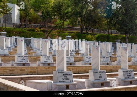 Bogazkoy, Kyrenia (Girne), Nordzypern - 24. Oktober 2023: Militärfriedhof Boğaz (Türkisch Boğaz Şehitliği) Stockfoto