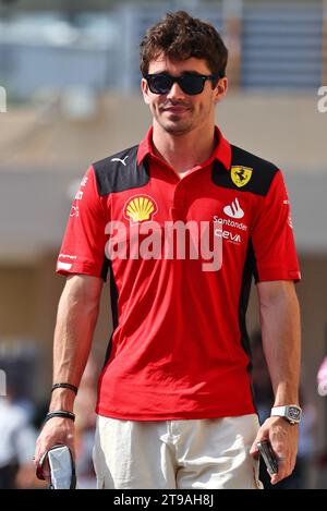 Abu Dhabi, Abu Dhabi. November 2023. Charles Leclerc (MON) Ferrari. 24.11.2023. Formel-1-Weltmeisterschaft, Rd 23, Abu Dhabi Grand Prix, Yas Marina Circuit, Abu Dhabi, Übungstag. Quelle: XPB Images Ltd/Alamy Live News Stockfoto