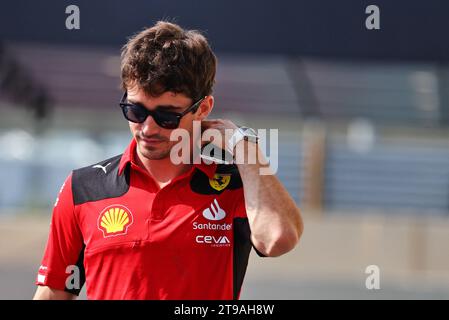 Abu Dhabi, Abu Dhabi. November 2023. Charles Leclerc (MON) Ferrari. 24.11.2023. Formel-1-Weltmeisterschaft, Rd 23, Abu Dhabi Grand Prix, Yas Marina Circuit, Abu Dhabi, Übungstag. Quelle: XPB Images Ltd/Alamy Live News Stockfoto