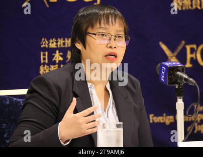 Tokio, Japan. November 2023. Zin Mar Aung, der Außenminister der Regierung der Nationalen Einheit (NUG) Myanmars, spricht am Freitag, den 24. November 2023, im japanischen Außenkorrespondenten-Club in Tokio. Sie ist jetzt in Tokio, um sich mit japanischen Regierungsbeamten auszutauschen. (Foto: Yoshio Tsunoda/AFLO) Stockfoto