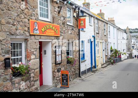 St Ives Cornwall Seafood Restaurant, Mermaid Restaurant im Stadtzentrum, Cornwall, England, UK, 2023 Stockfoto