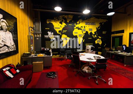 Weltkarte an der Wand des Hauptquartiers von man Records in Detroit, USA Stockfoto