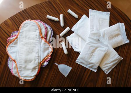 Hygiene- und Menstruationsprodukte für Frauen Stockfoto