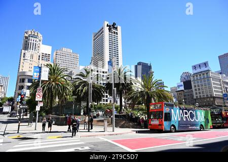 San Francisco, CA, USA - 25. Juli 2023: Der Union Square, die beliebtesten Einkaufsviertel in San Francisco. Stockfoto