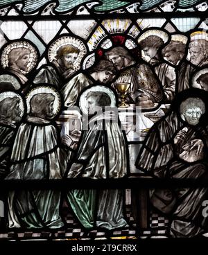 Das Letzte Abendmahl Buntglas, St. John the Baptist Church, Burford, Oxfordshire, Großbritannien Stockfoto