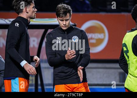 Breda, Niederlande. November 2023. BREDA, NIEDERLANDE - 24. NOVEMBER: Kacper Kostorz vom FC den Bosch trifft beim niederländischen Keuken Kampioen Divisie Spiel zwischen NAC Breda und FC den Bosch am 24. November 2023 im Rat Verlegh Stadion in Breda, Niederlande. (Foto von Gabriel Calvino Alonso/Orange Pictures) Credit: Orange Pics BV/Alamy Live News Stockfoto