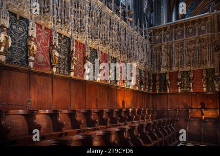 Statue und Skulptur in der Kathedrale von Sainte Cecile in der Stadt Albi in Frankreich Stockfoto